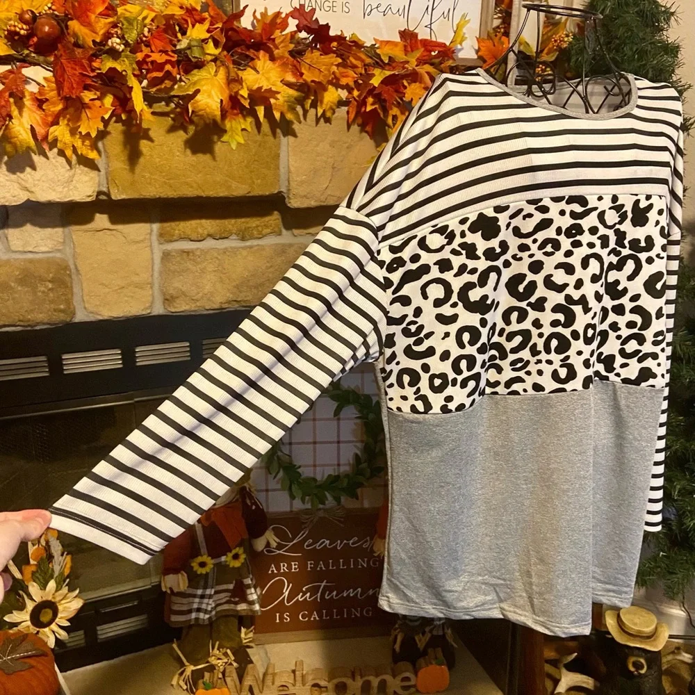 NWOT SHEIN Top - Picture 3 of 3